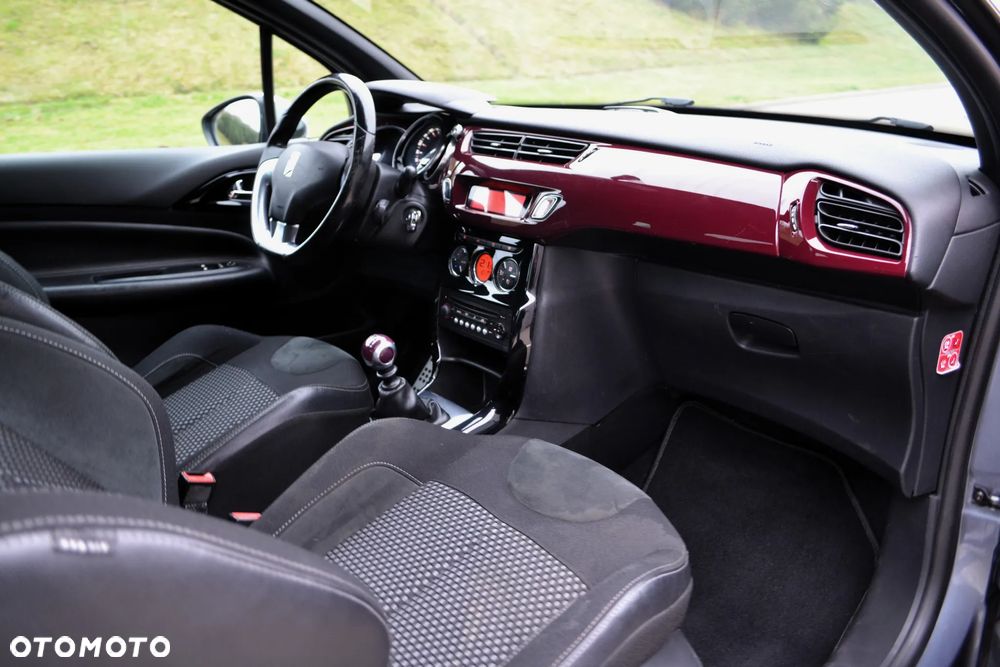 Citroën DS3 THP 155 SportChic - 11