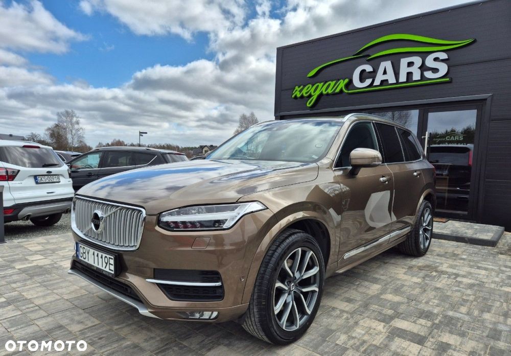 Volvo XC 90 - 1