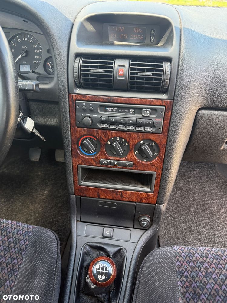Opel Astra - 13