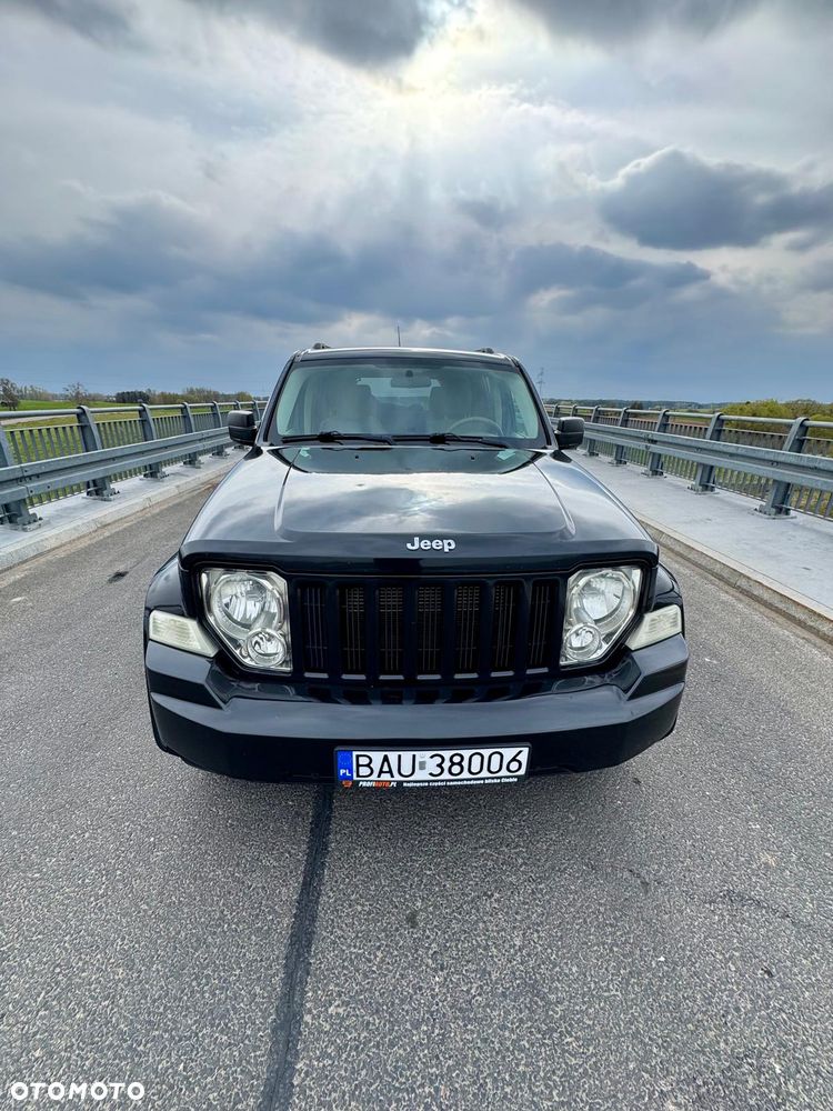 Jeep Liberty 3.7 4x4 - 18
