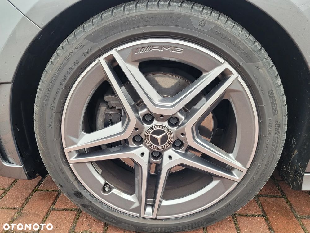 Mercedes-Benz Klasa B 180 AMG Line - 22