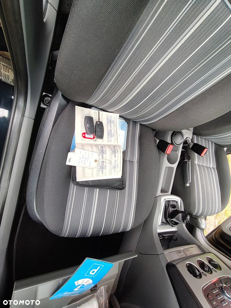 Ford Focus - 24