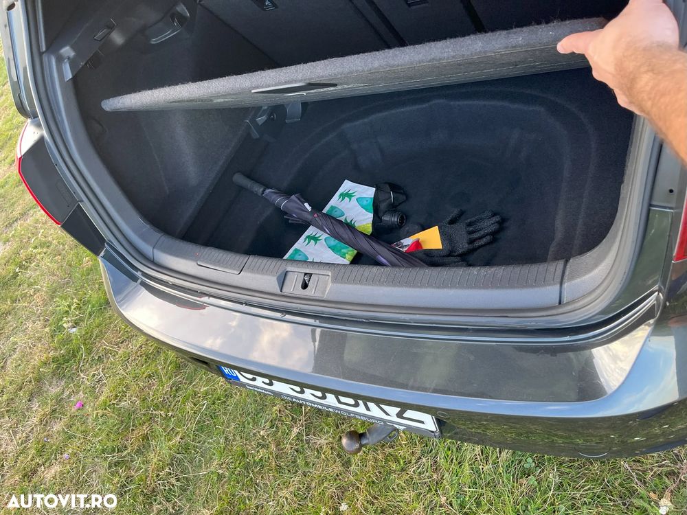 Volkswagen Golf 2.0 TDI DPF BMT DSG GTD - 30