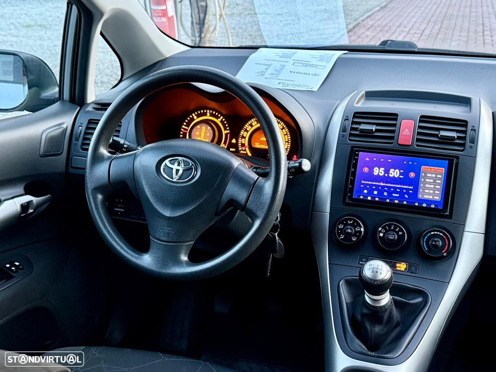 Toyota Auris 1.4 D-4D Exclusive - 12