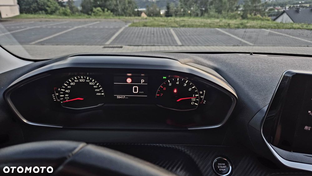 Peugeot 208 PureTech 100 EAT8 Allure - 27