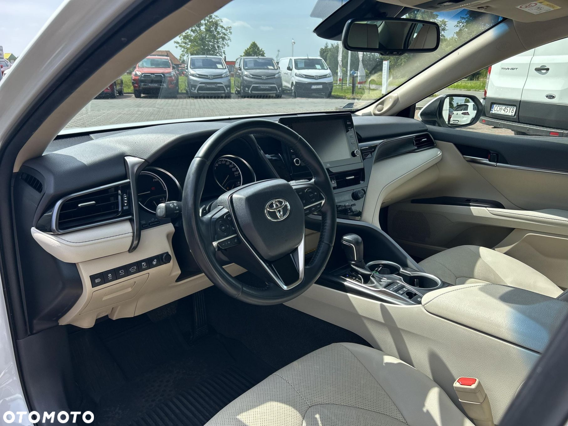 Toyota Camry - 11