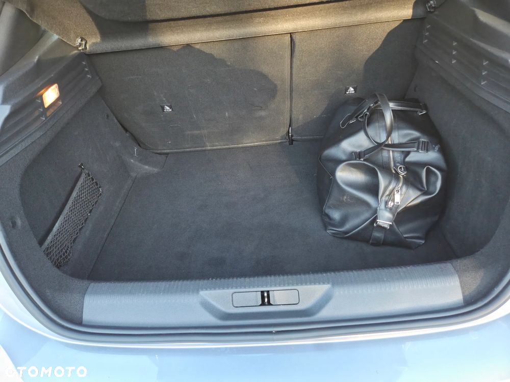 Peugeot 308 - 17