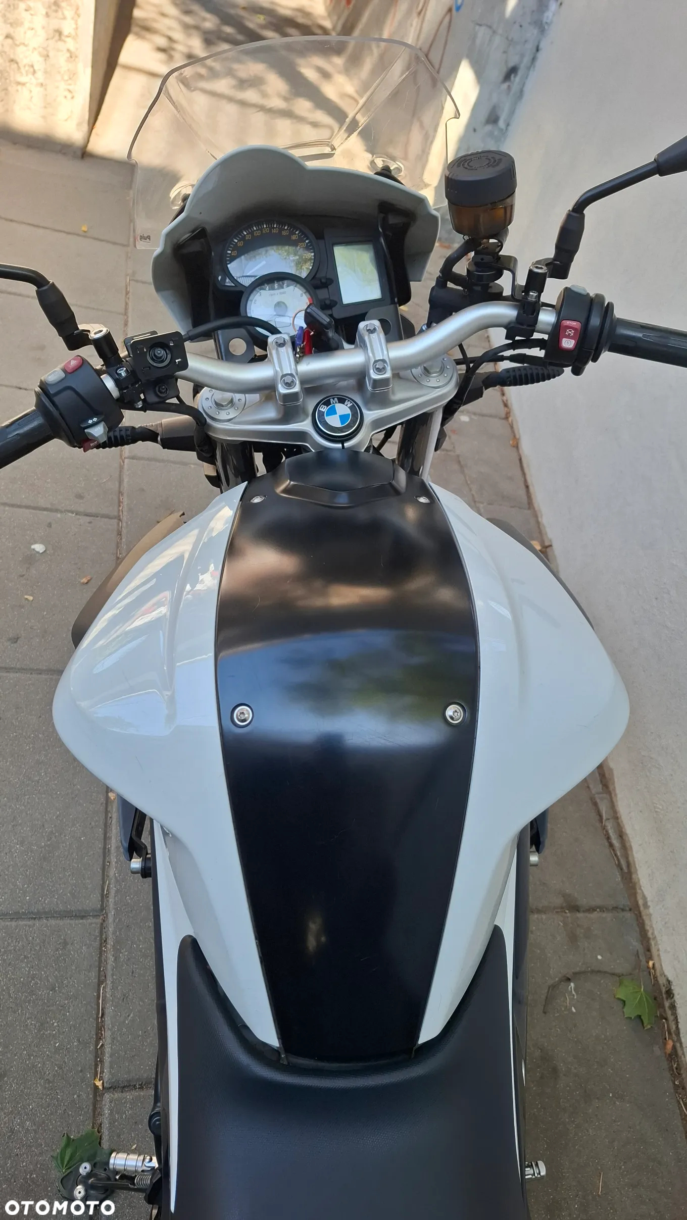 BMW F - 2