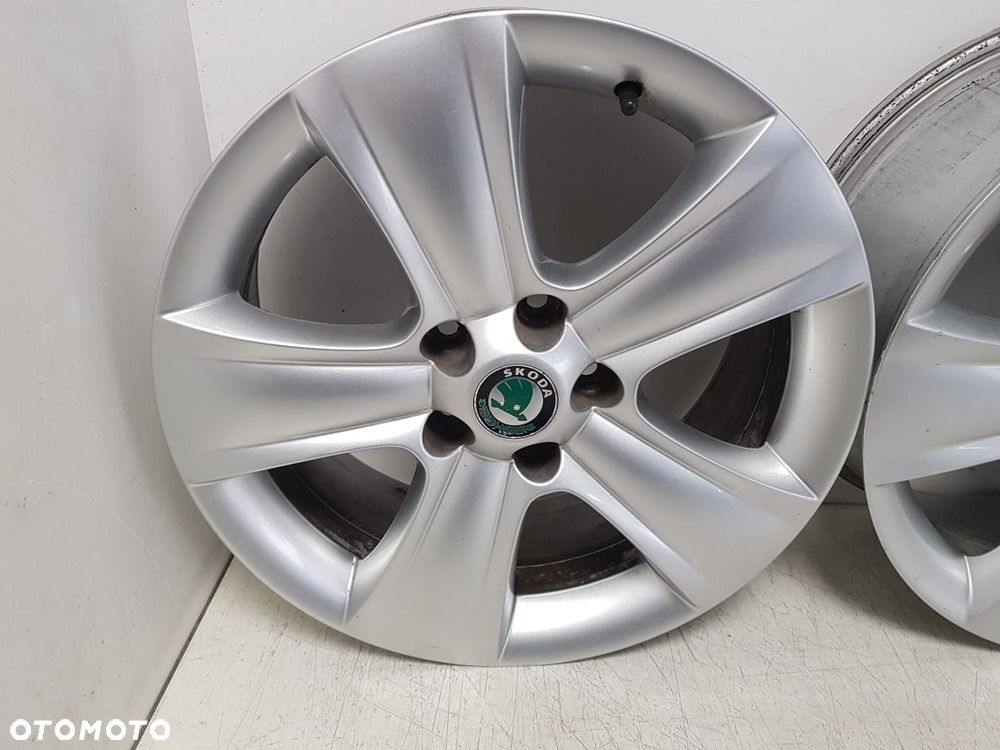 4x FELGA FELGI ALUMINIOWE SKODA YETI 7.0J  X  17 ET45 5X112 ALUFELGA 5L0601025B - 3