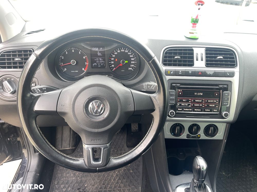Volkswagen Polo 1.4 DSG Comfortline - 36