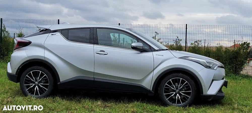 Toyota C-HR 1.8 HSD 4x2 CVT C-lassy LED - 14