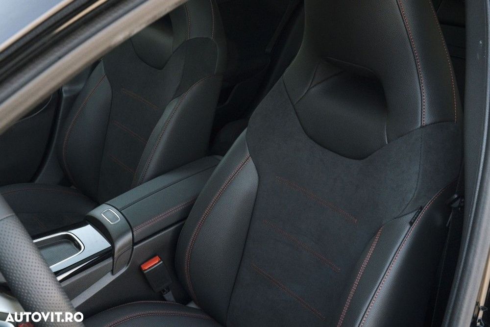 Mercedes-Benz A 220 - 13