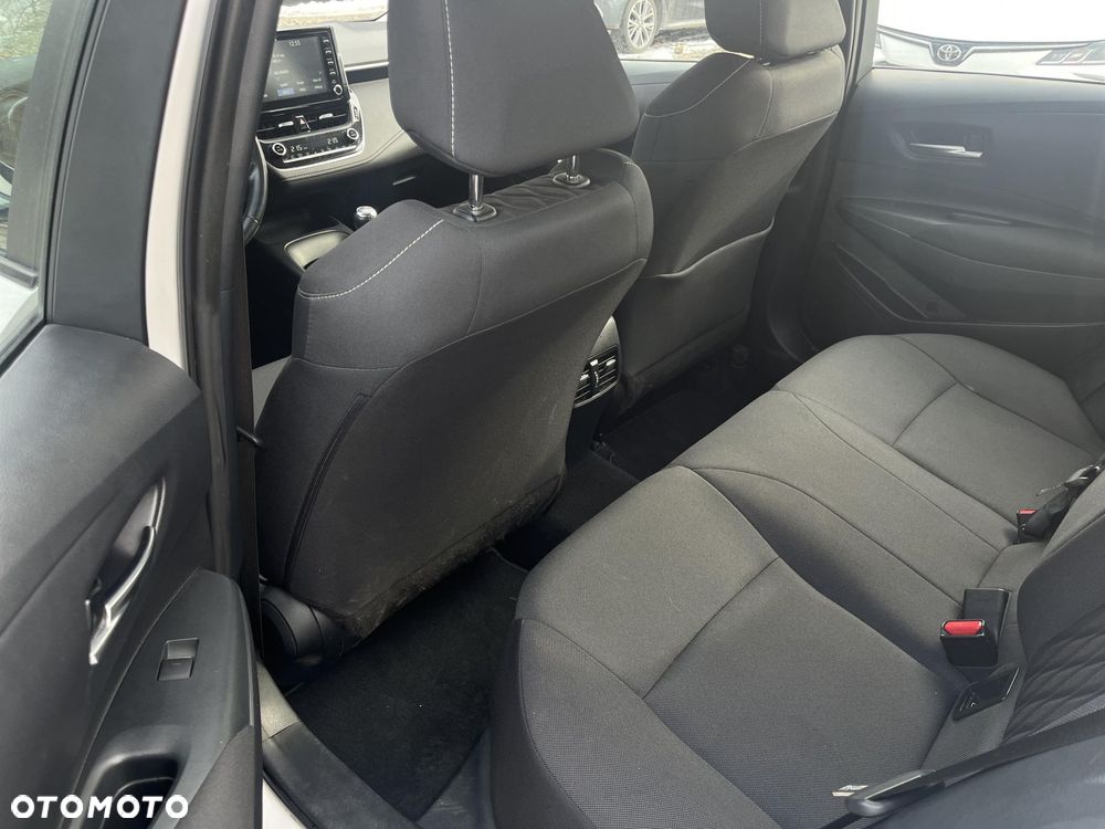 Toyota Corolla - 16