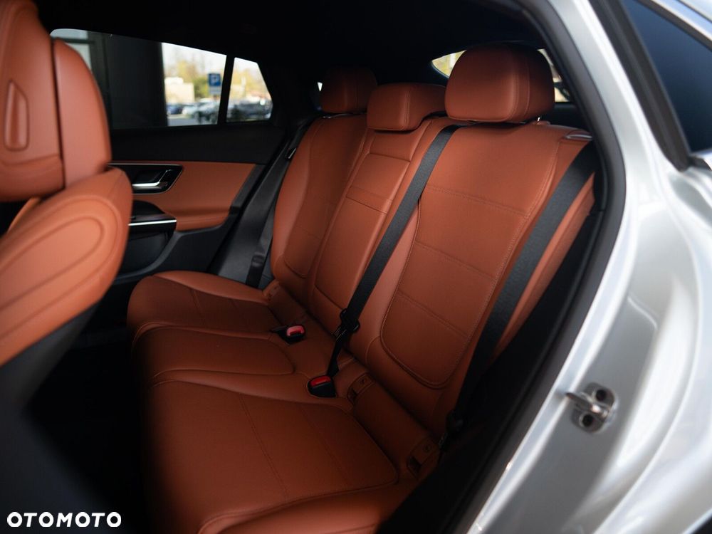 Mercedes-Benz GLC - 10