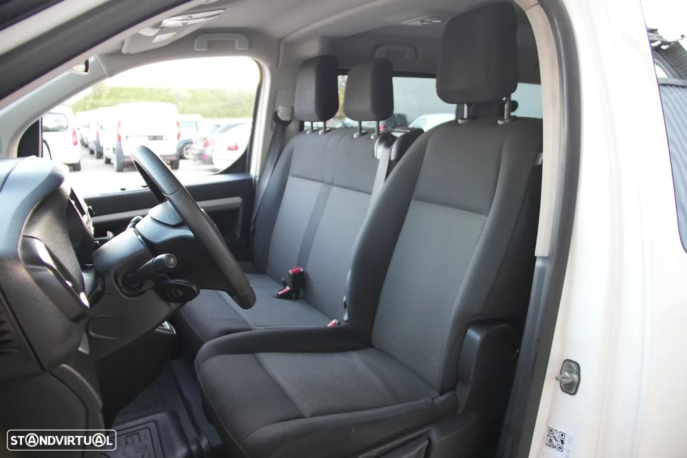 Toyota Proace Verso Maxi Longa 9Lugares 1.5 D4D 120CV - 9