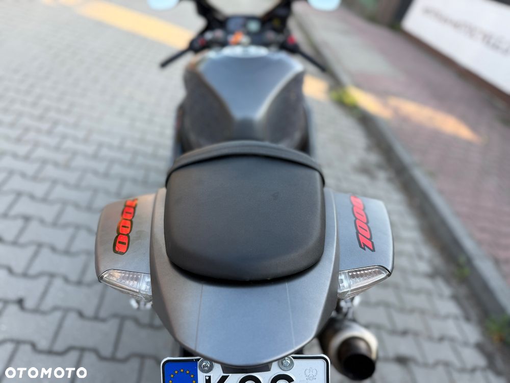 Suzuki GSX-R - 17