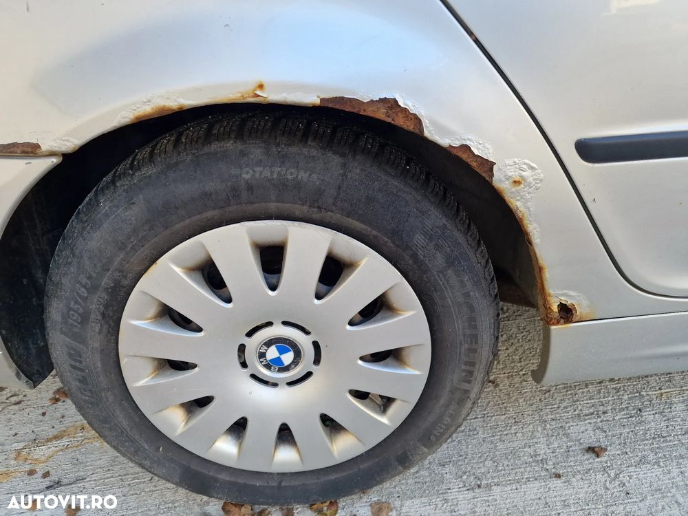 BMW Seria 3 320i - 28