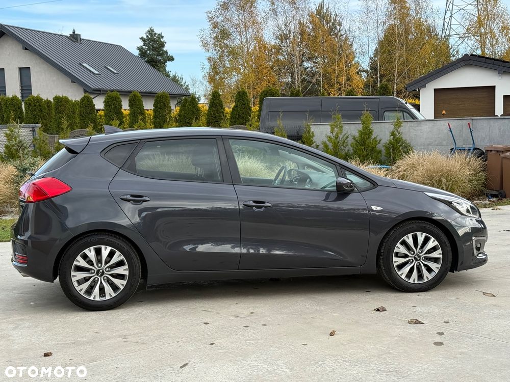 Kia Ceed ver-1-0-t--gdi-l-business-line-plus - 7