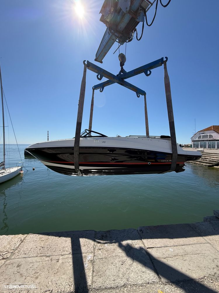 Bayliner VR5 - 3