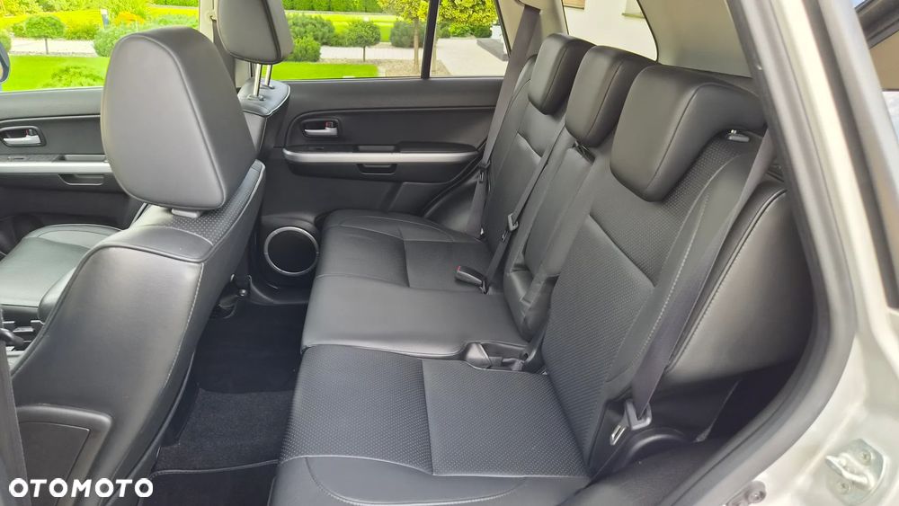 Suzuki Grand Vitara 1.9 DDiS Premium EU5 - 16
