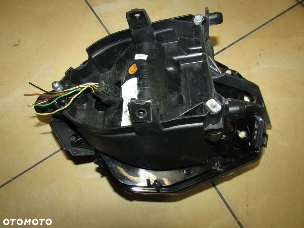 KTM Duke 125 17-23 lampa przód reflektor oryginał OEM - 3