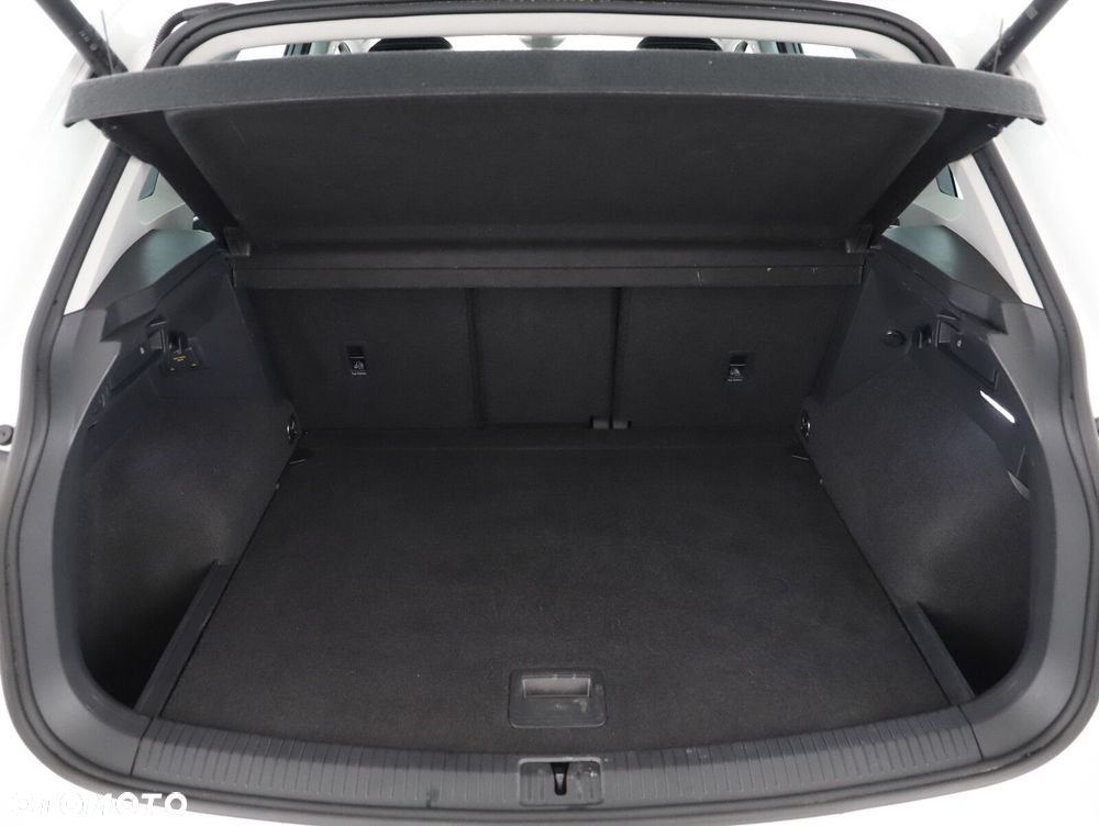 Volkswagen Tiguan - 6