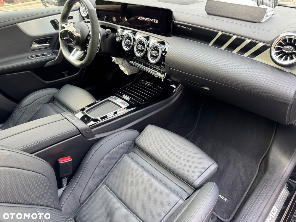Mercedes-Benz Klasa A 45 S AMG 4-Matic Street Style Edition 8G-DCT - 36