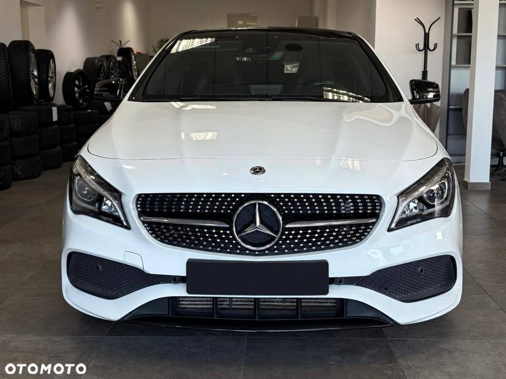 Mercedes-Benz CLA 220 4-Matic AMG Line - 7