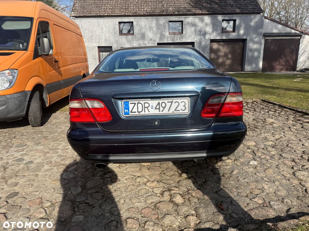 Mercedes-Benz CLK - 18