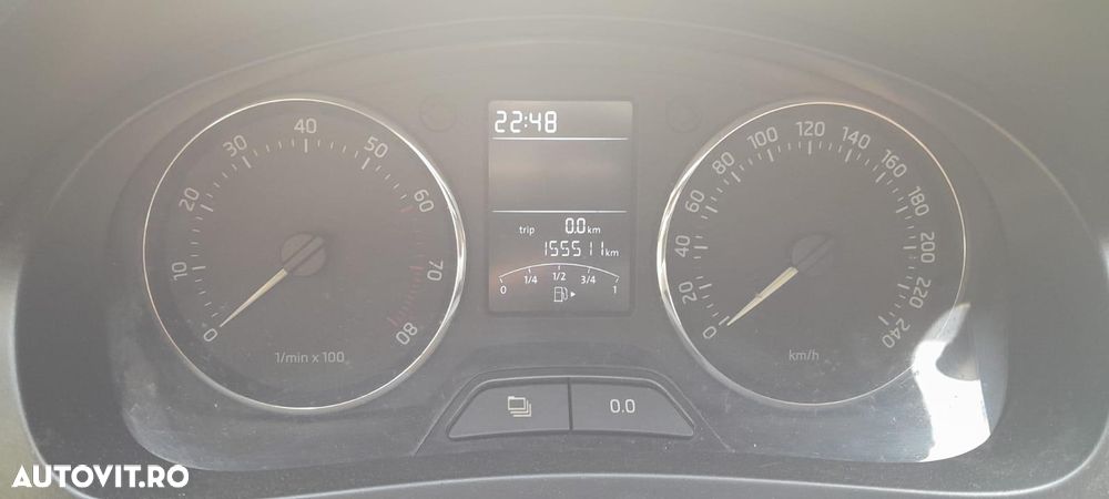 Skoda RAPID 1.2 MPI Active - 3
