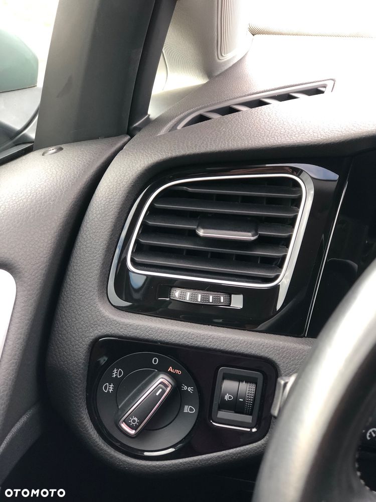 Volkswagen Golf 1.2 TSI BlueMotion Technology DSG Lounge - 29