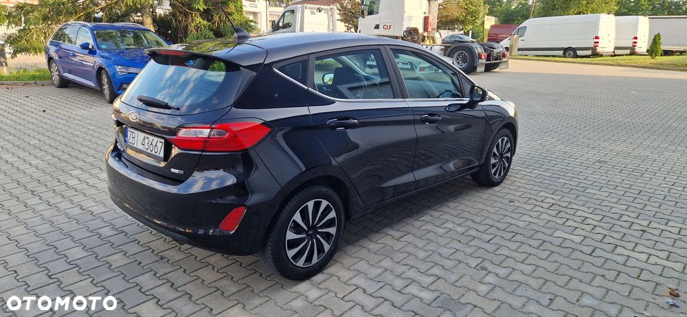 Ford Fiesta 1.0 EcoBoost Hybrid S&S TITANIUM - 3