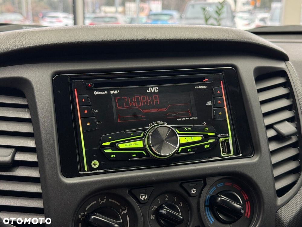 Mitsubishi L200 2.4 d DC Invite EU6 - 27