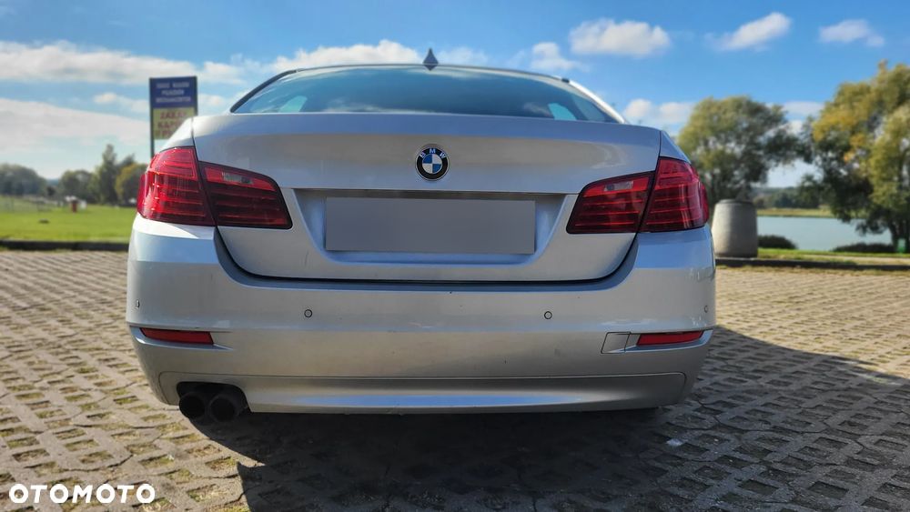 BMW Seria 5 525d xDrive - 8