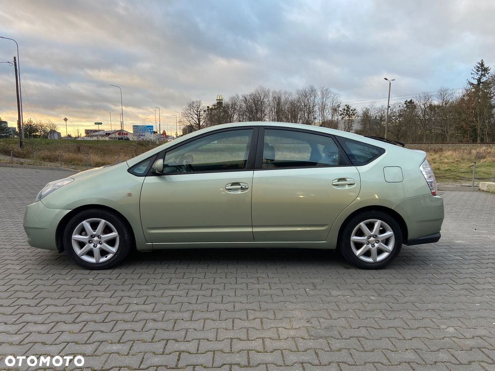Toyota Prius 1.5 VVT-i Sol - 9