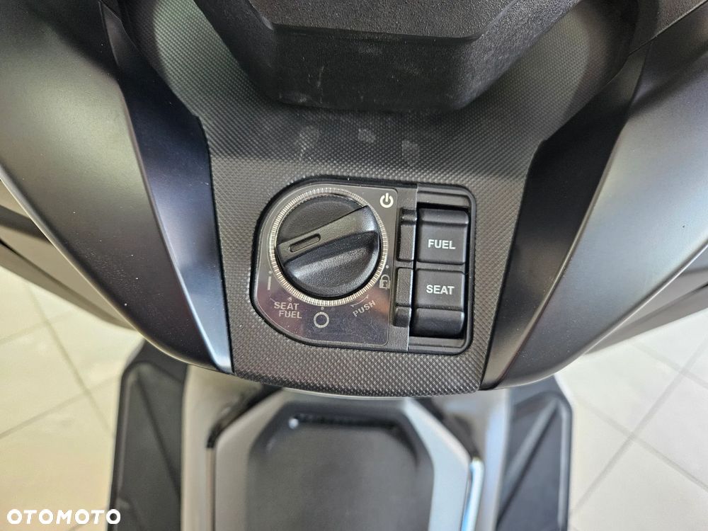 Honda NSS - 12