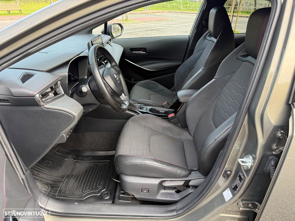 Toyota Corolla 1.8 Hybrid Exclusive - 10