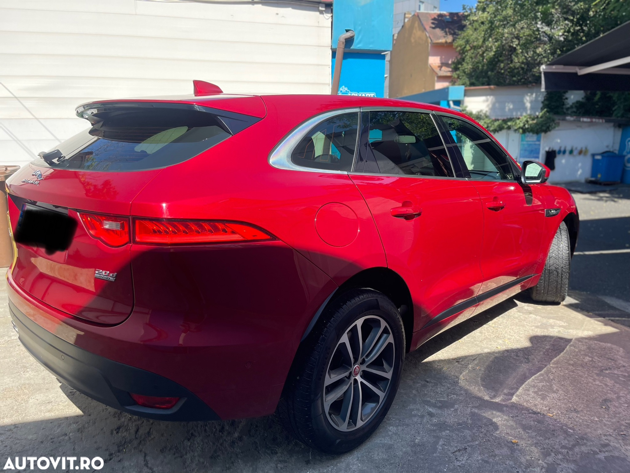 Jaguar F-Pace 20d AWD R-Sport - 4