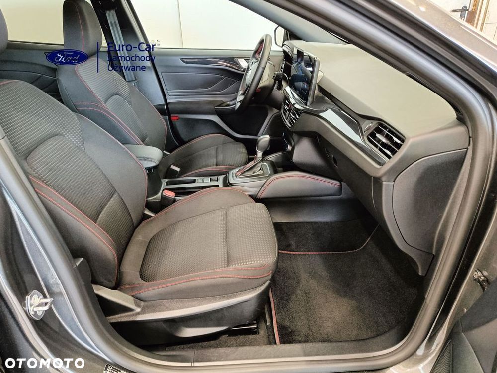 Ford Focus 1.0 EcoBoost mHEV ST-Line X - 13