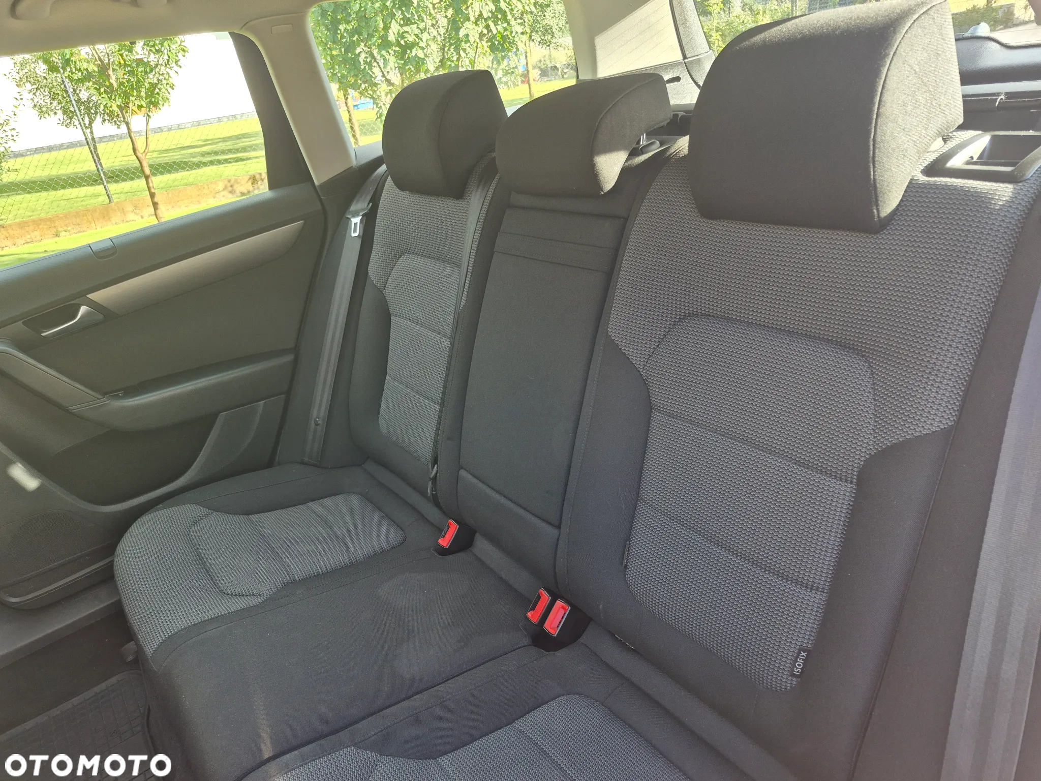 Volkswagen Passat 2.0 TDI Comfortline - 9