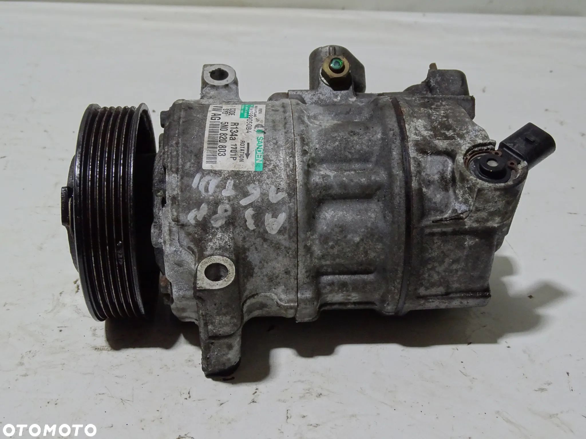 SPRĘŻARKA KOMPRESOR KLIMATYZACJI AUDI A3 8P LIFT VW SKODA SEAT 1.6 TDI 5N0820803 F-VAT - 1