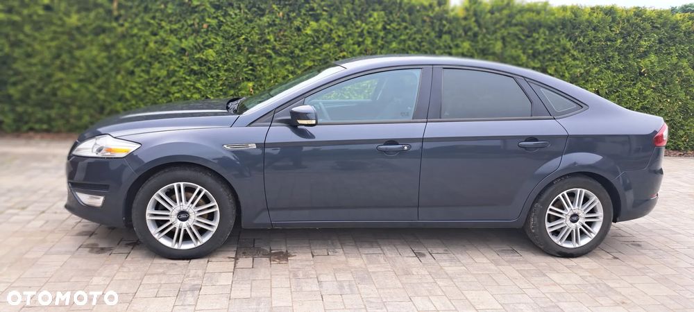 Ford Mondeo - 8
