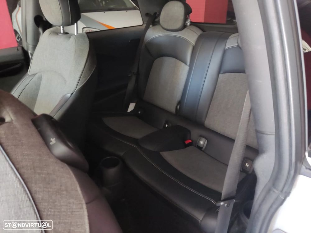 MINI 3 Portas Cooper SE - 11