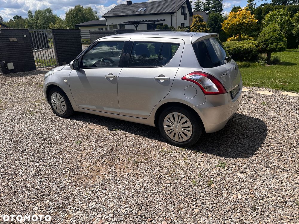 Suzuki Swift - 2