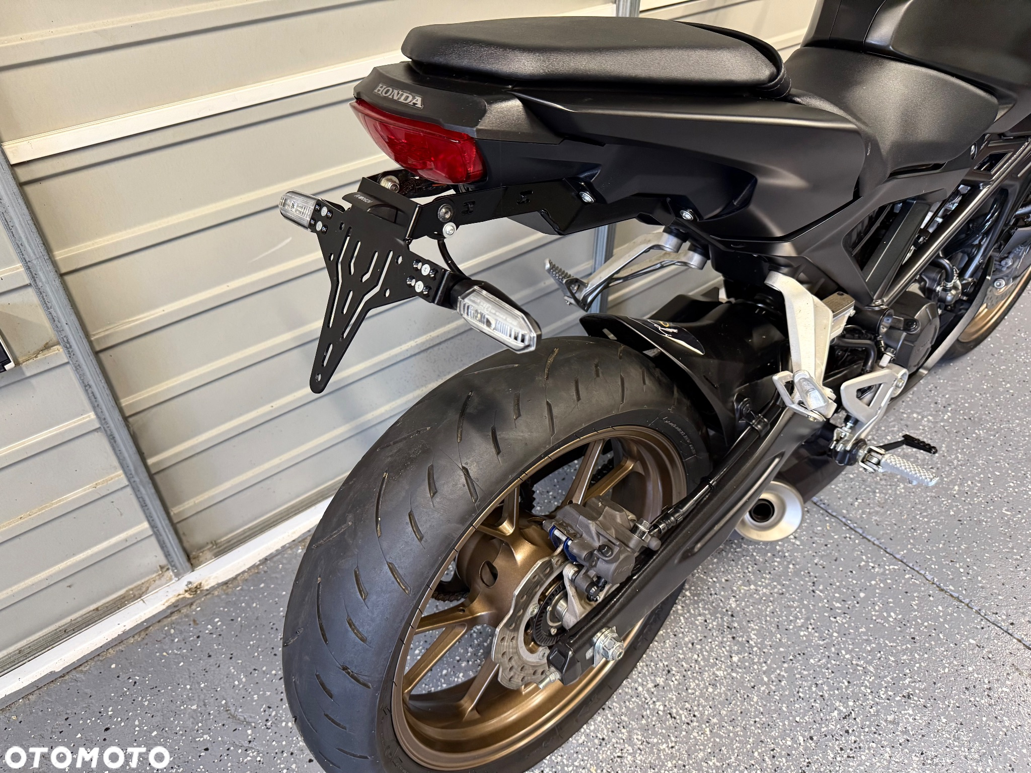 Honda CB - 4