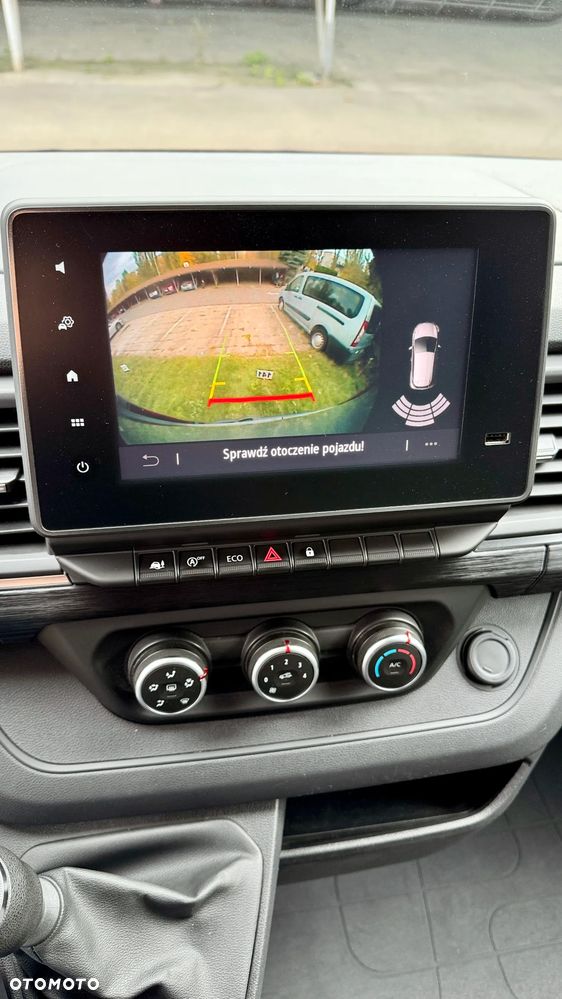 Renault TRAFIC - 29