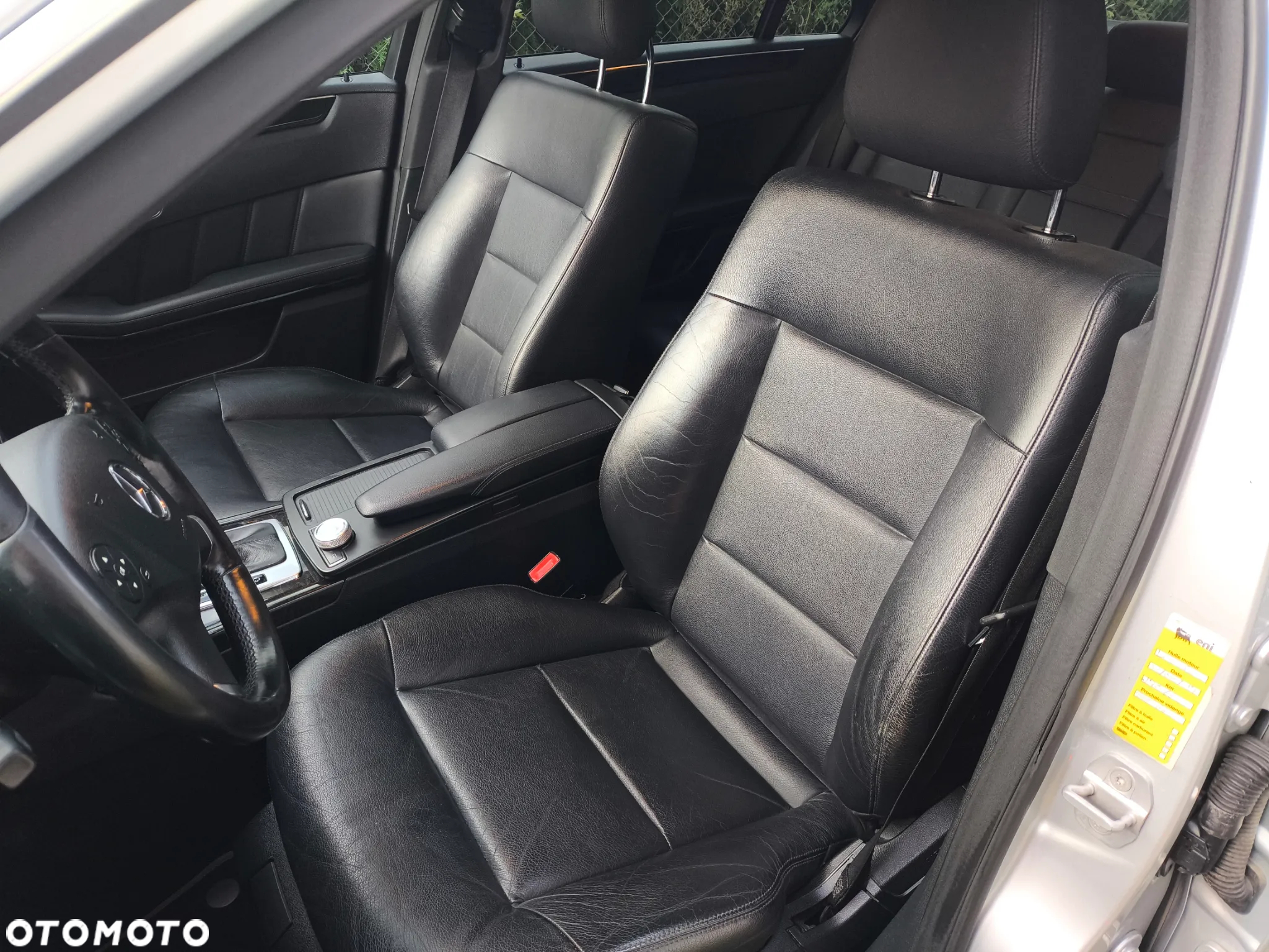 Mercedes-Benz Klasa E 220 CDI DPF BlueEFFICIENCY Automatik Avantgarde - 13