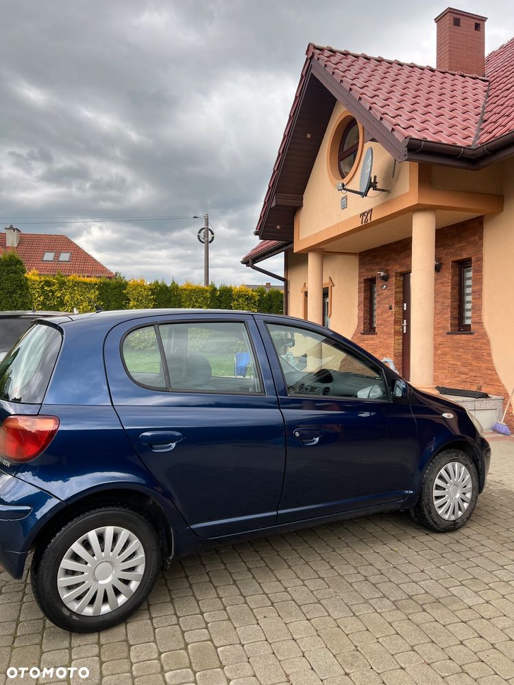 Toyota Yaris 1.0 Sol - 3