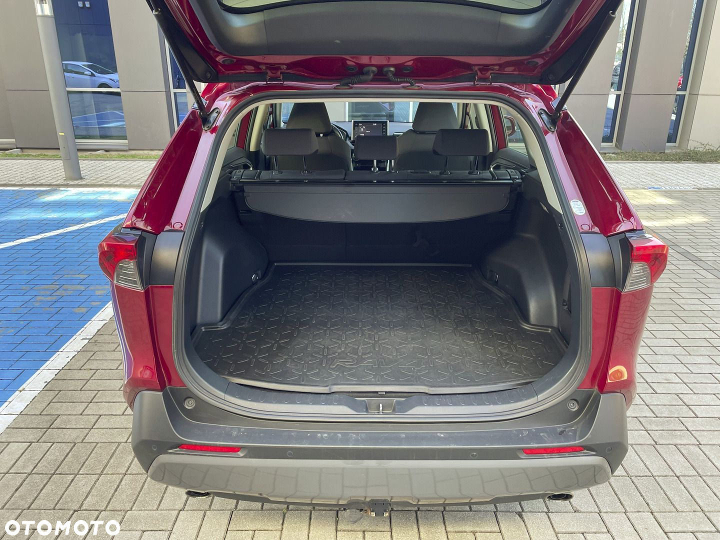 Toyota RAV4 - 11