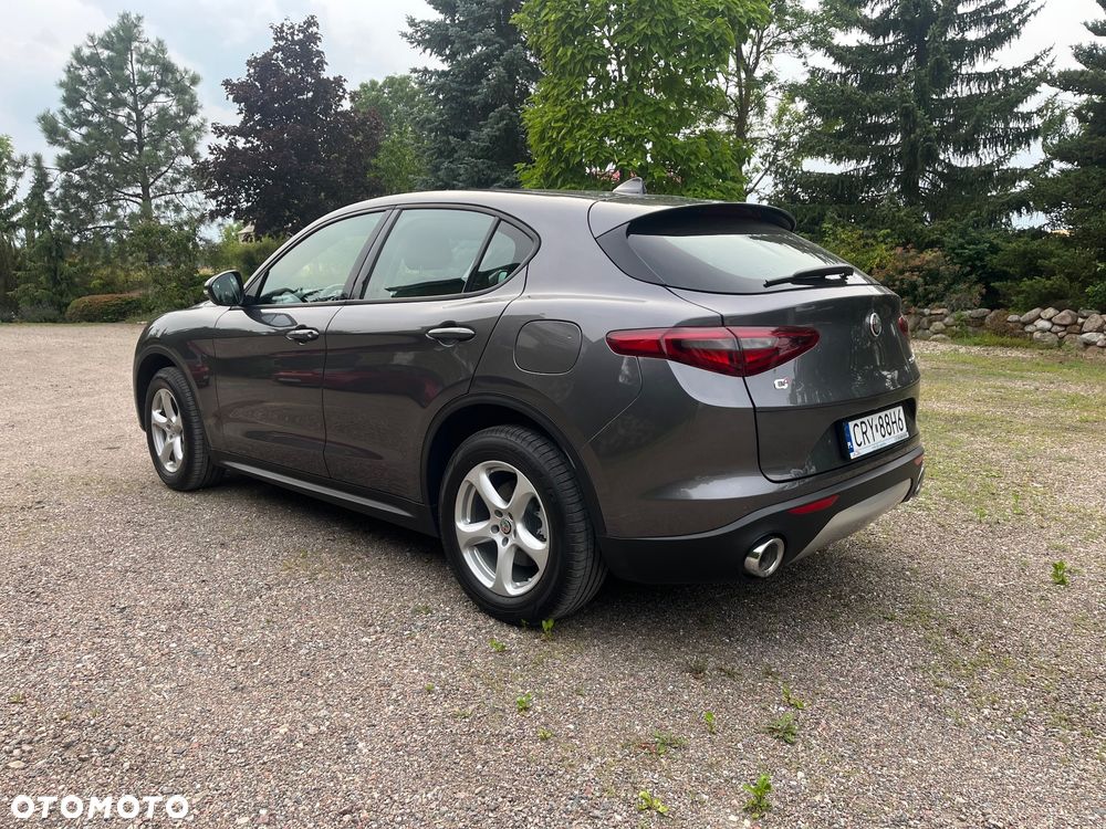 Alfa Romeo Stelvio 2.0 Turbo Sprint Q4 - 3